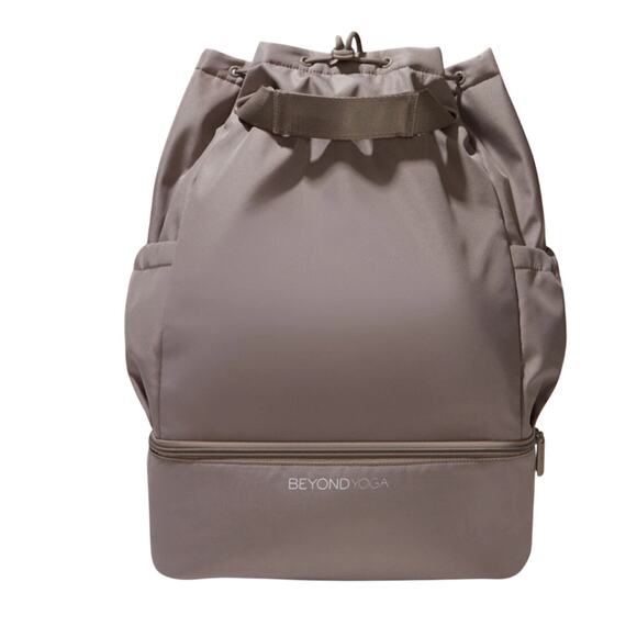 Beyond Yoga Convertible Gym Bag Taupe Grey Unisex Adults - Picture 1 of 3